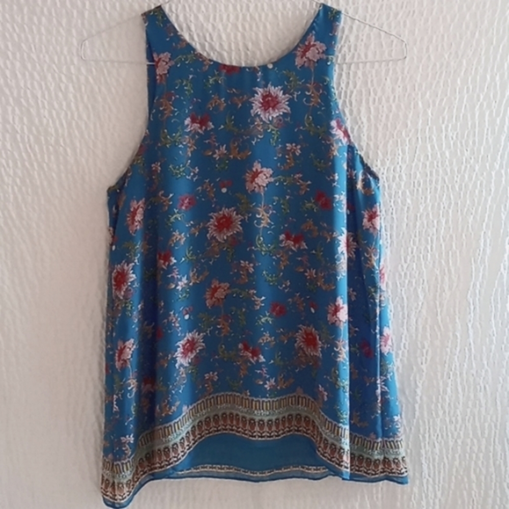 Max Studios Top